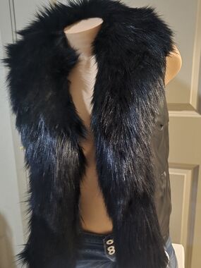 Jenni Black Faux Fur Trim Vest